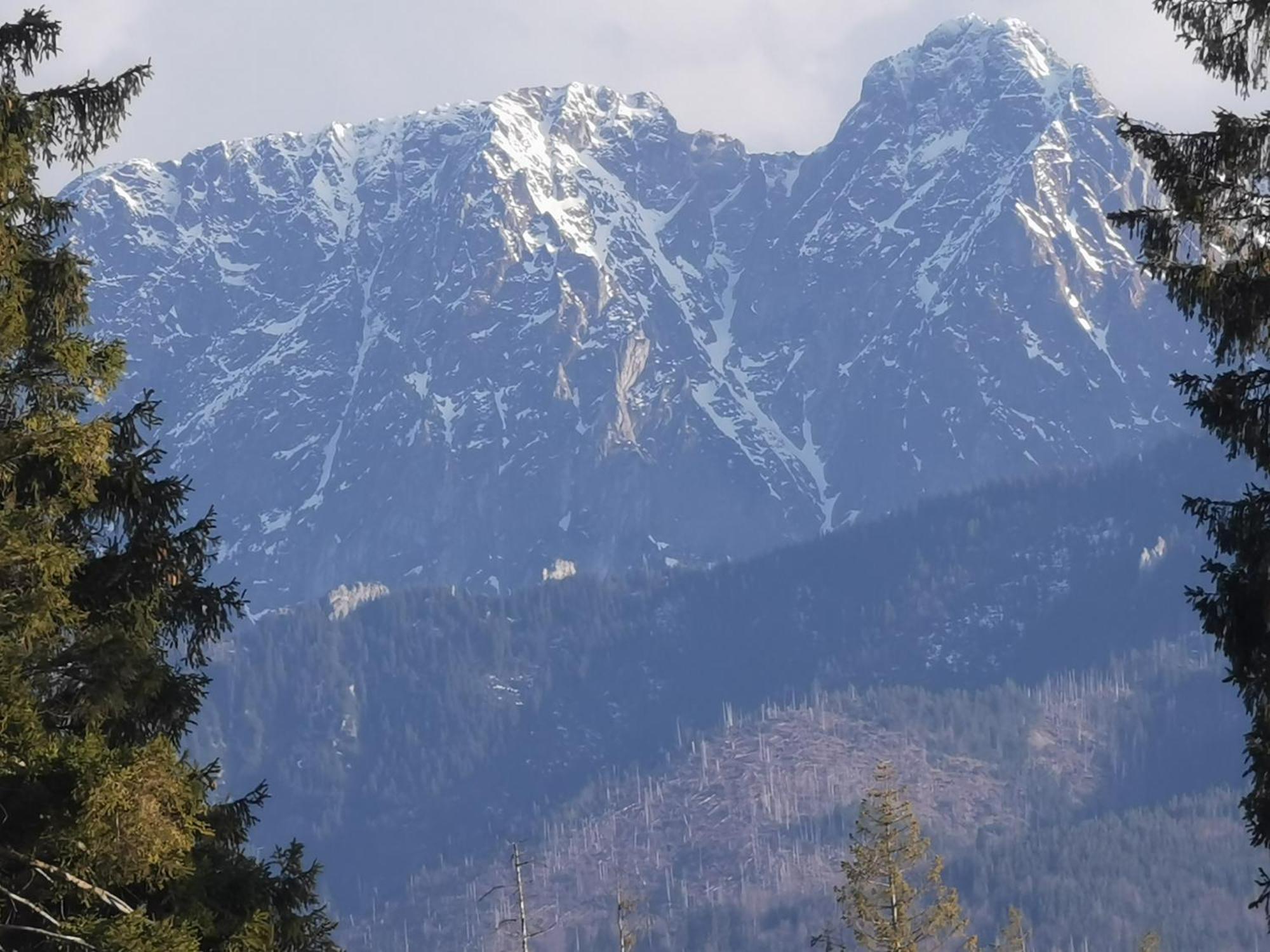 Malowany Domek W Gorach Ciche  Luaran gambar
